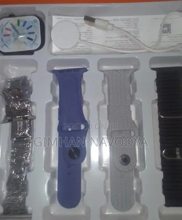 Crown Az 700 Smartwatch
