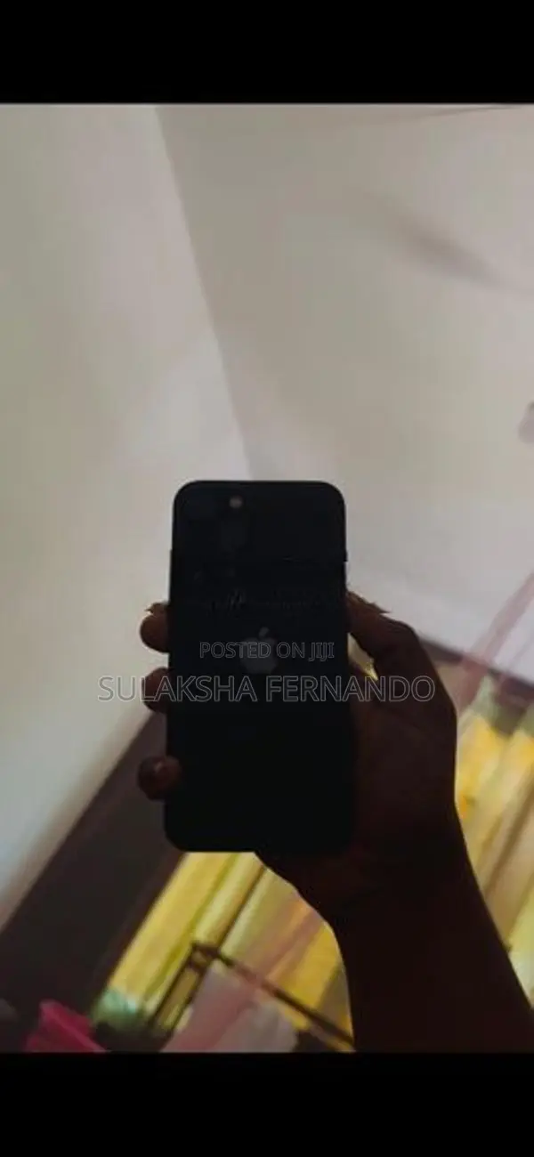 Apple iPhone 13 Black (Used)