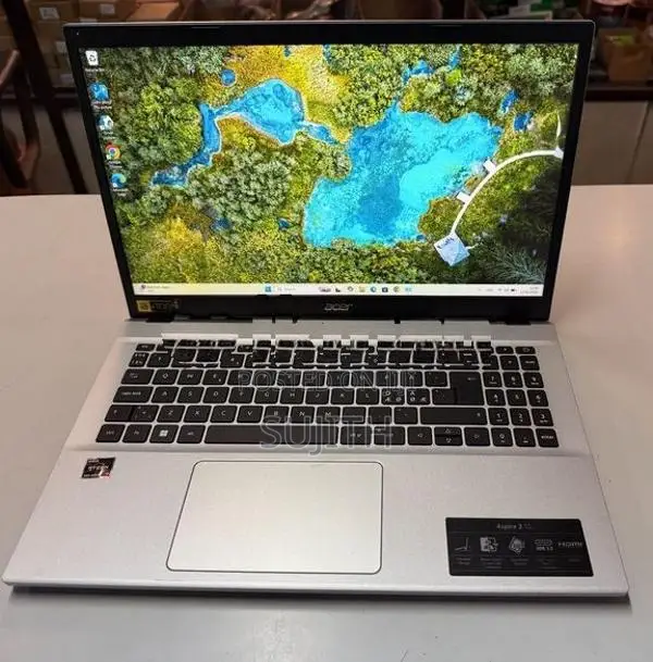 Acer Aspire 3 AMD Ryzen 7 5700U 16GB DDR4 512GB NVMe