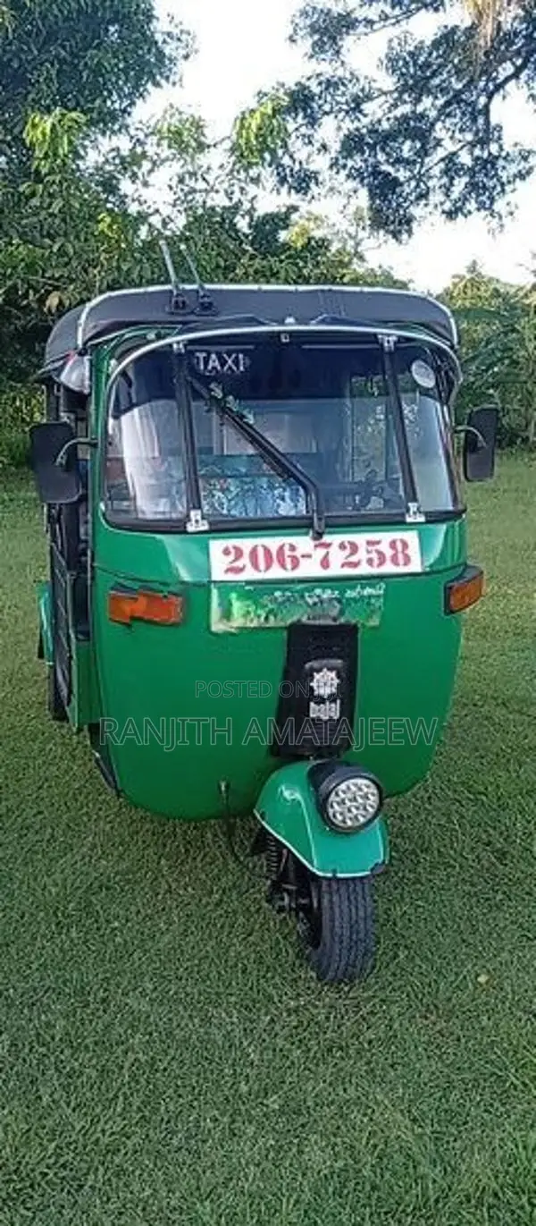 Bajaj RE 206 1999