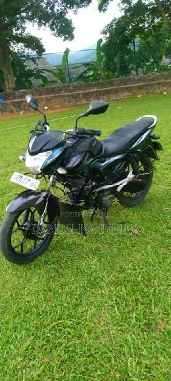 Bajaj Discover 2015