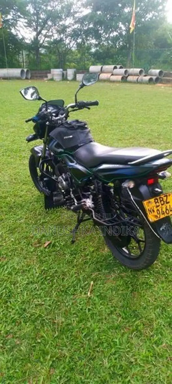 Bajaj Discover 2015