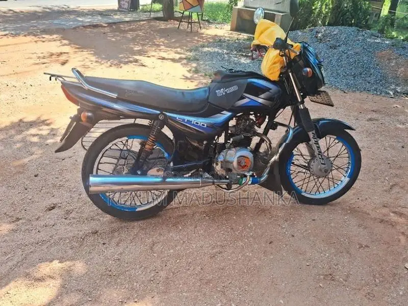 Bajaj CT100 2016
