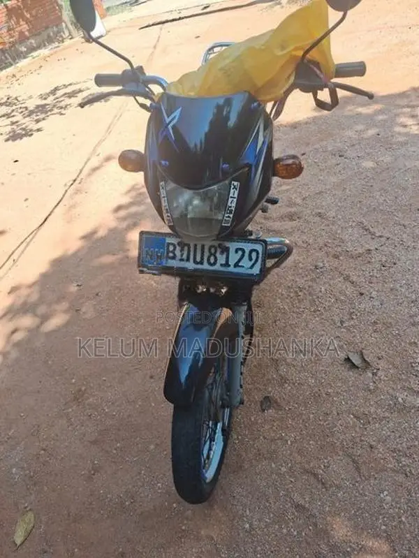Bajaj CT100 2016