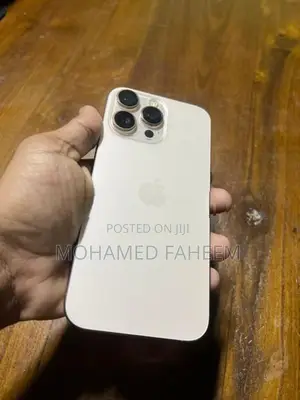 Apple iPhone 16 Pro Max (Used)