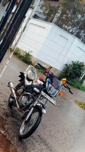 Bajaj CT100 2011