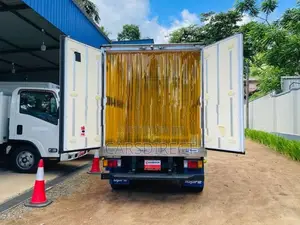 Isuzu Elf 10.5ft Freezer -30°C 2017