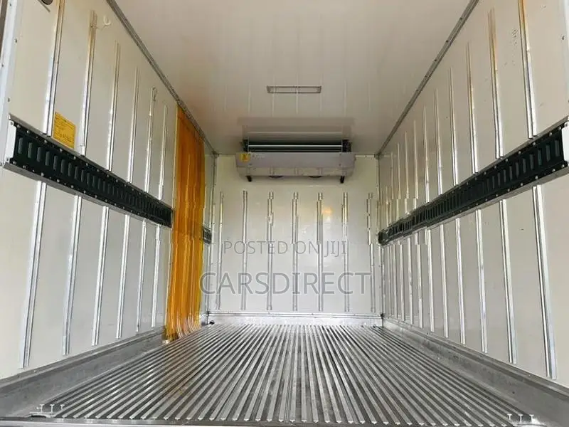 Isuzu Elf 10.5ft Freezer -30°C 2017