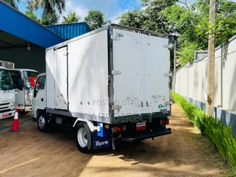 Isuzu Elf 10.5ft Freezer -30°C 2017