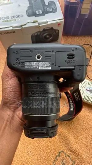 Canon 2000D