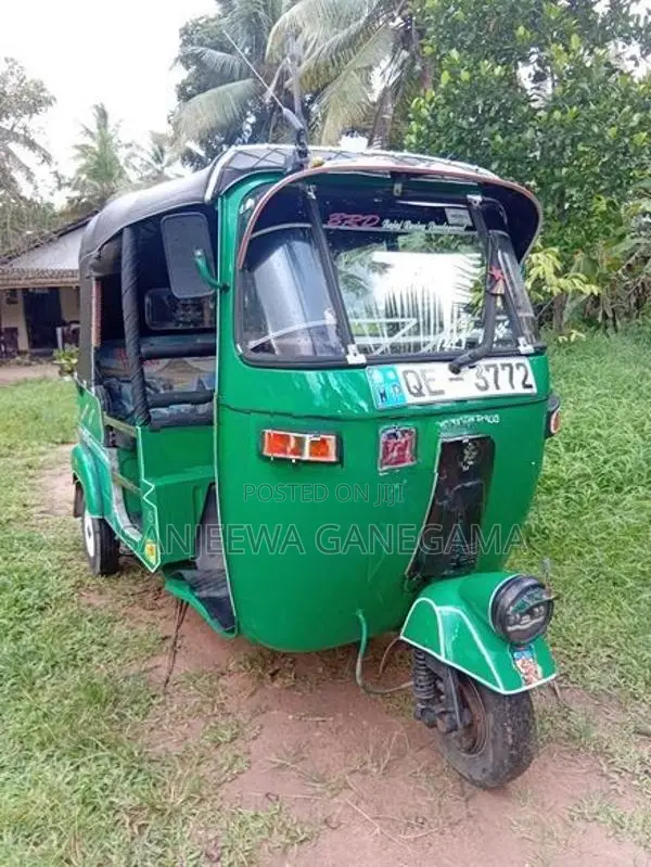 Bajaj RE 2 stork 2006