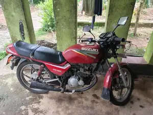 Suzuki GS 125 2009