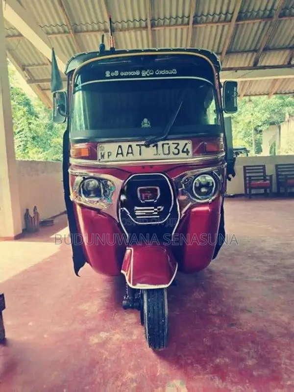 Bajaj RE 2014