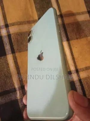 Apple iPhone 11 (Used)