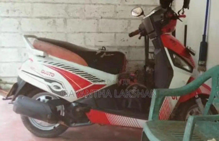 Mahindra Gusto 2018