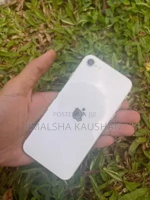 Apple iPhone SE 2 (Used)