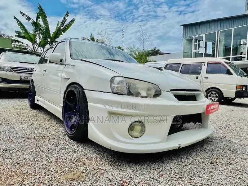 Toyota Starlet White 1996