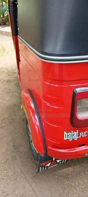 Bajaj RE ABP 2017