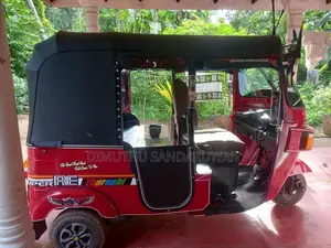 Bajaj RE 2010