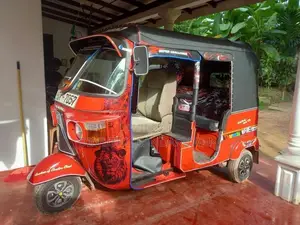 Bajaj RE 2010