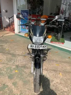 Bajaj CT100 2018