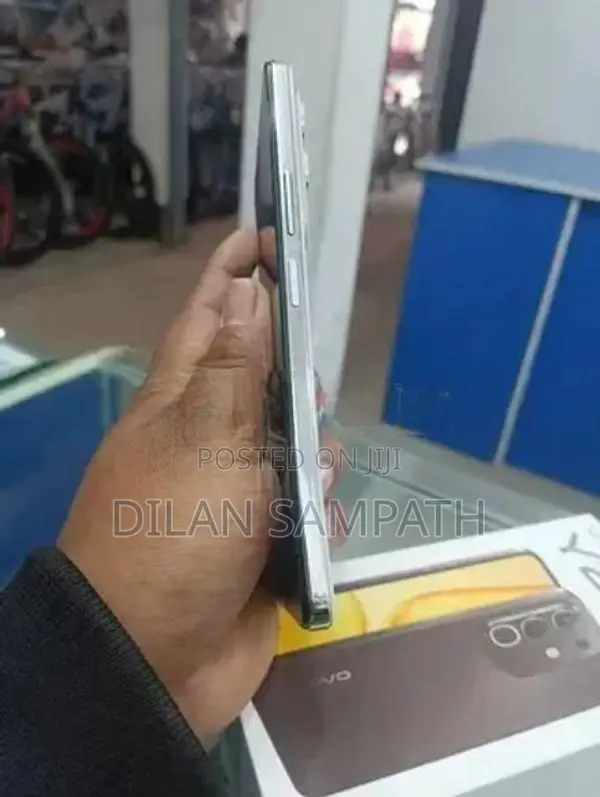 Vivo Y29 (Used)