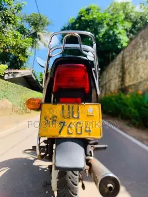 Bajaj CT100 2021