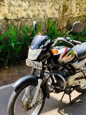 Bajaj CT100 2021