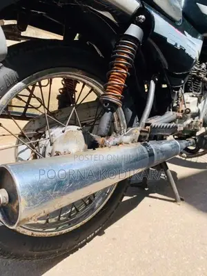 Bajaj CT100 2021