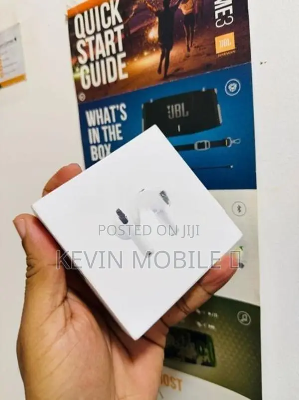 Apple AirPods 4