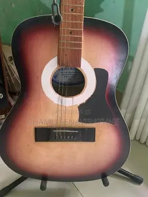 Box Guitar