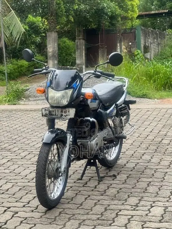 Bajaj CT100 2005