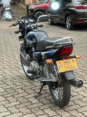 Bajaj CT100 2005
