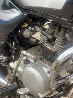 Bajaj CT100 2005