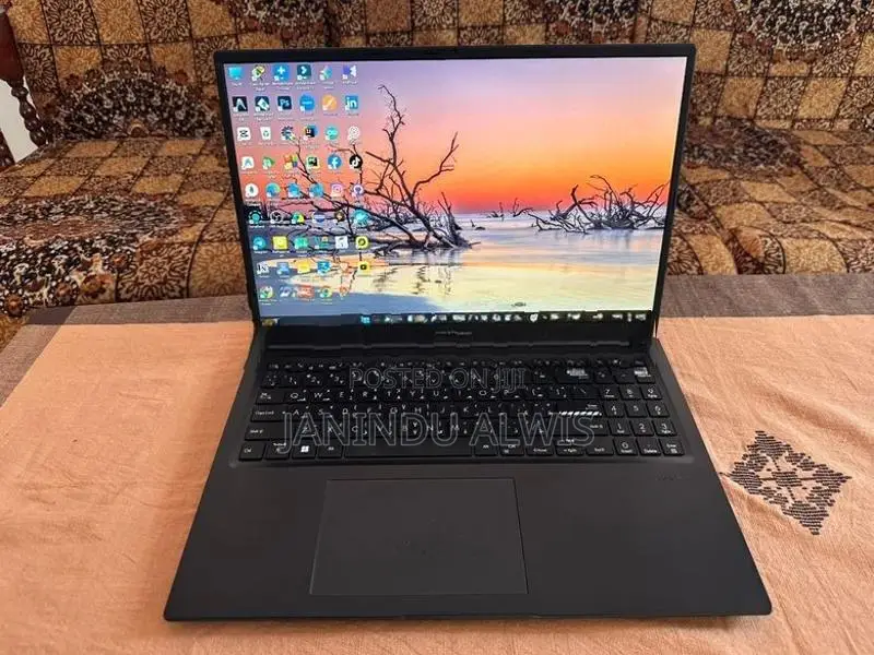 Asus Vivobook i7 13th Gen 16GB RAM