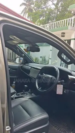 Toyota Hilux Rocco 2024