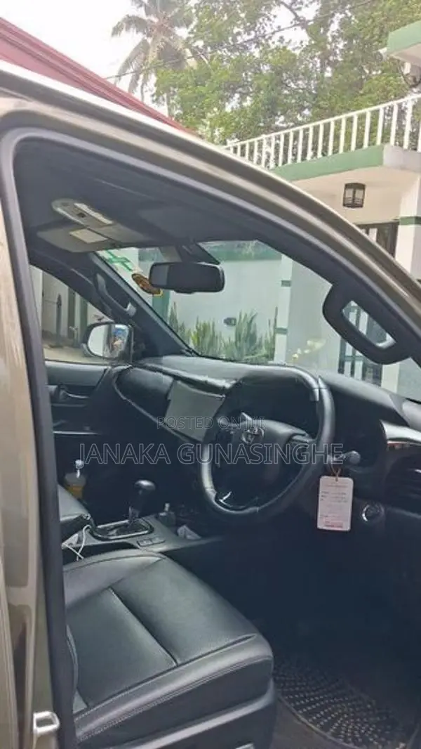 Toyota Hilux Rocco 2024