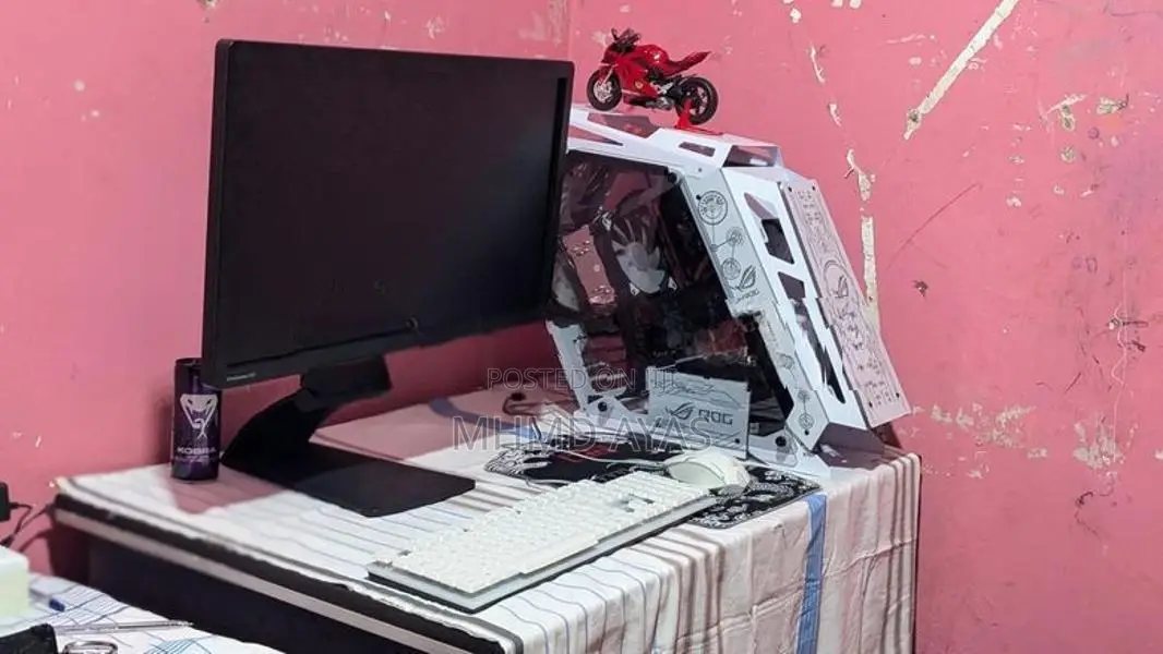 Intel Core i5-8500 Gaming PC Full Set 8GB RAM RGB