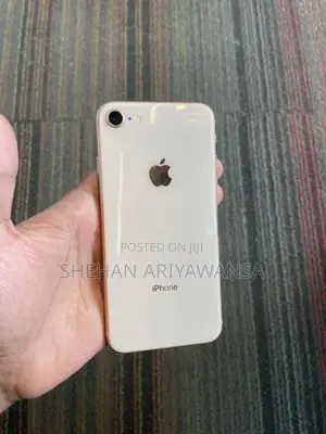 Apple iPhone 8 (Used)