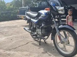 Bajaj CT100 2025