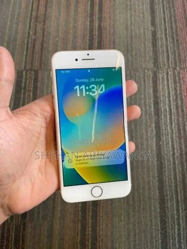 Apple iPhone 8 (Used)