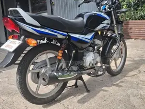 Bajaj CT100 2025