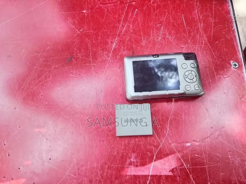 Canon IXUS 115 HS