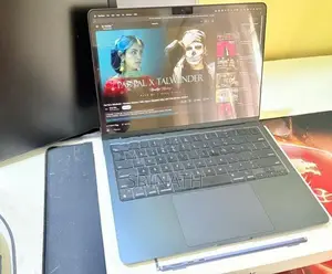 Apple Macbook Air M2 8GB 512GB
