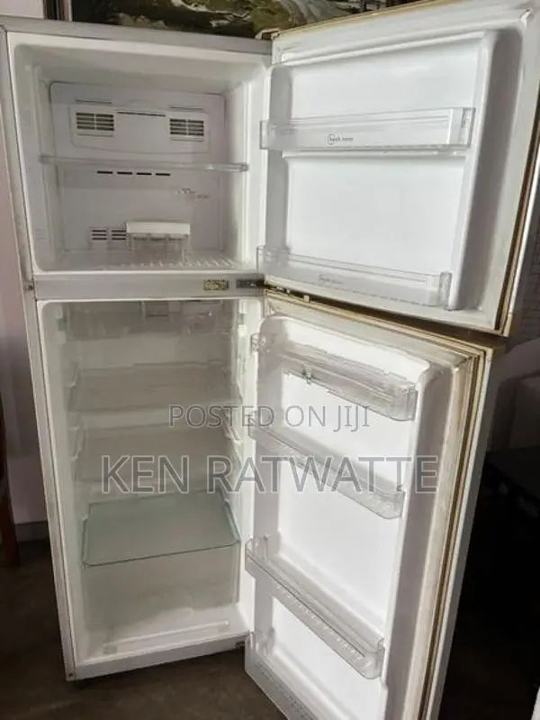 Sisil Refrigerator FR-2701 (1997)