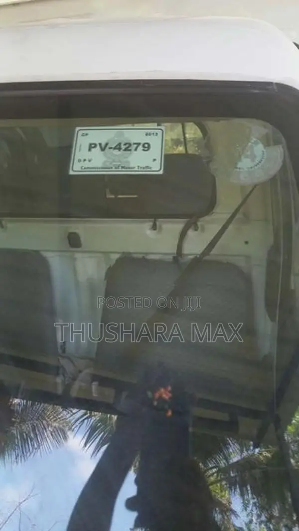 Daihatsu Hijet 2013