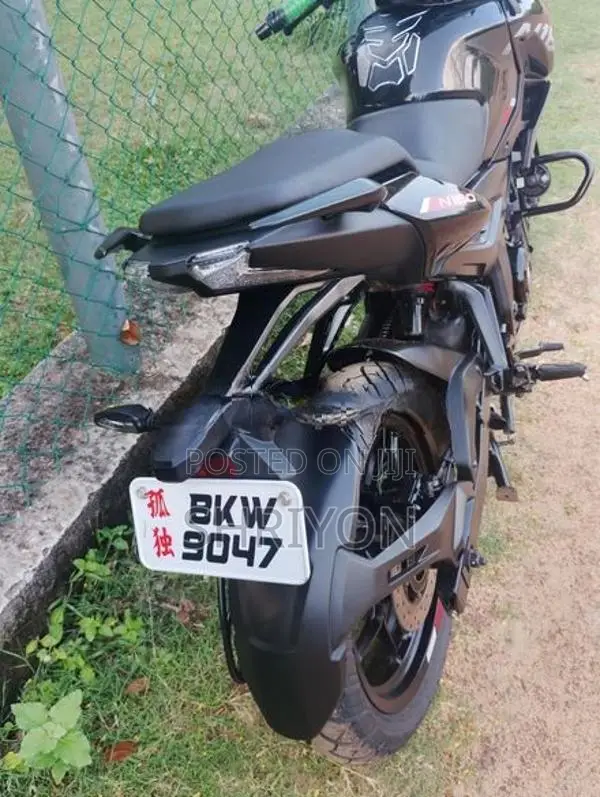 Bajaj Pulsar N160 Premium 2025