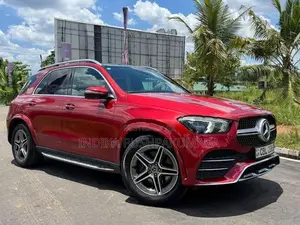 Mercedes Benz GLE 300D AMG Premium Plus 2019