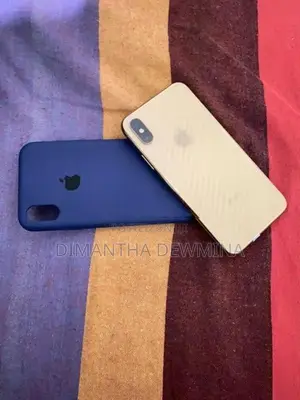 Apple iPhone XS (Used)