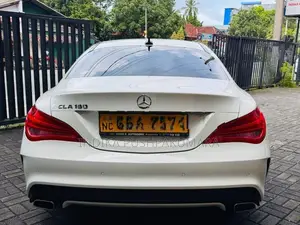 Mercedes Benz CLA 180 AMG Line 2016